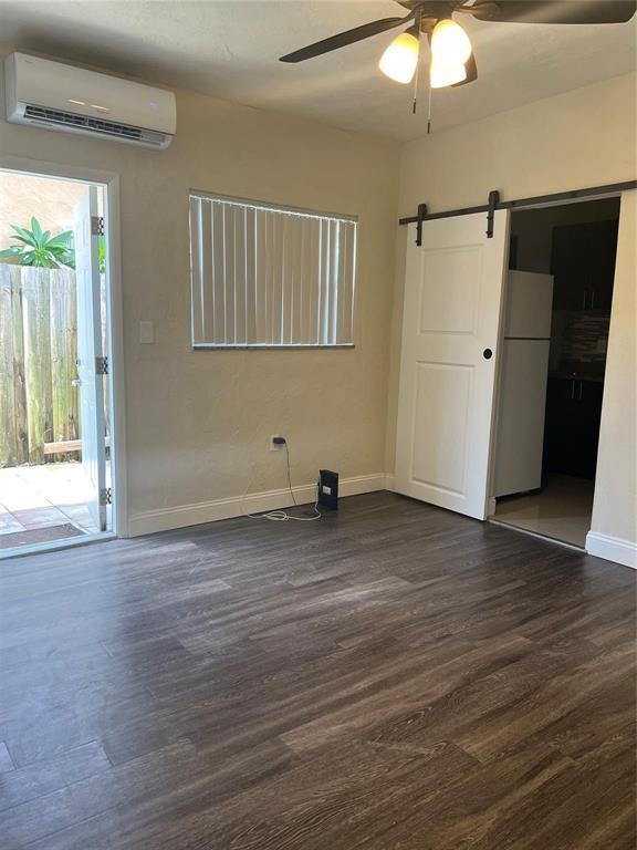 2721 N 72nd Terrace, Hollywood FL 33024 photo 2