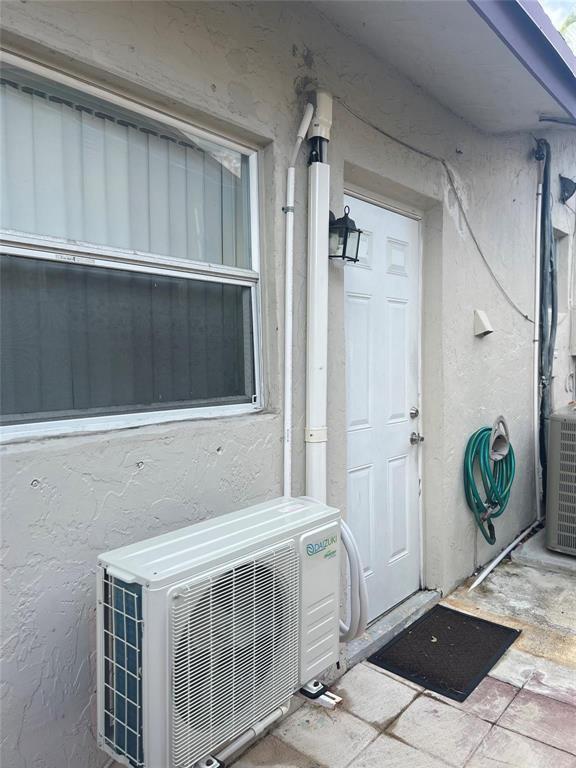 2721 N 72nd Terrace, Hollywood FL 33024