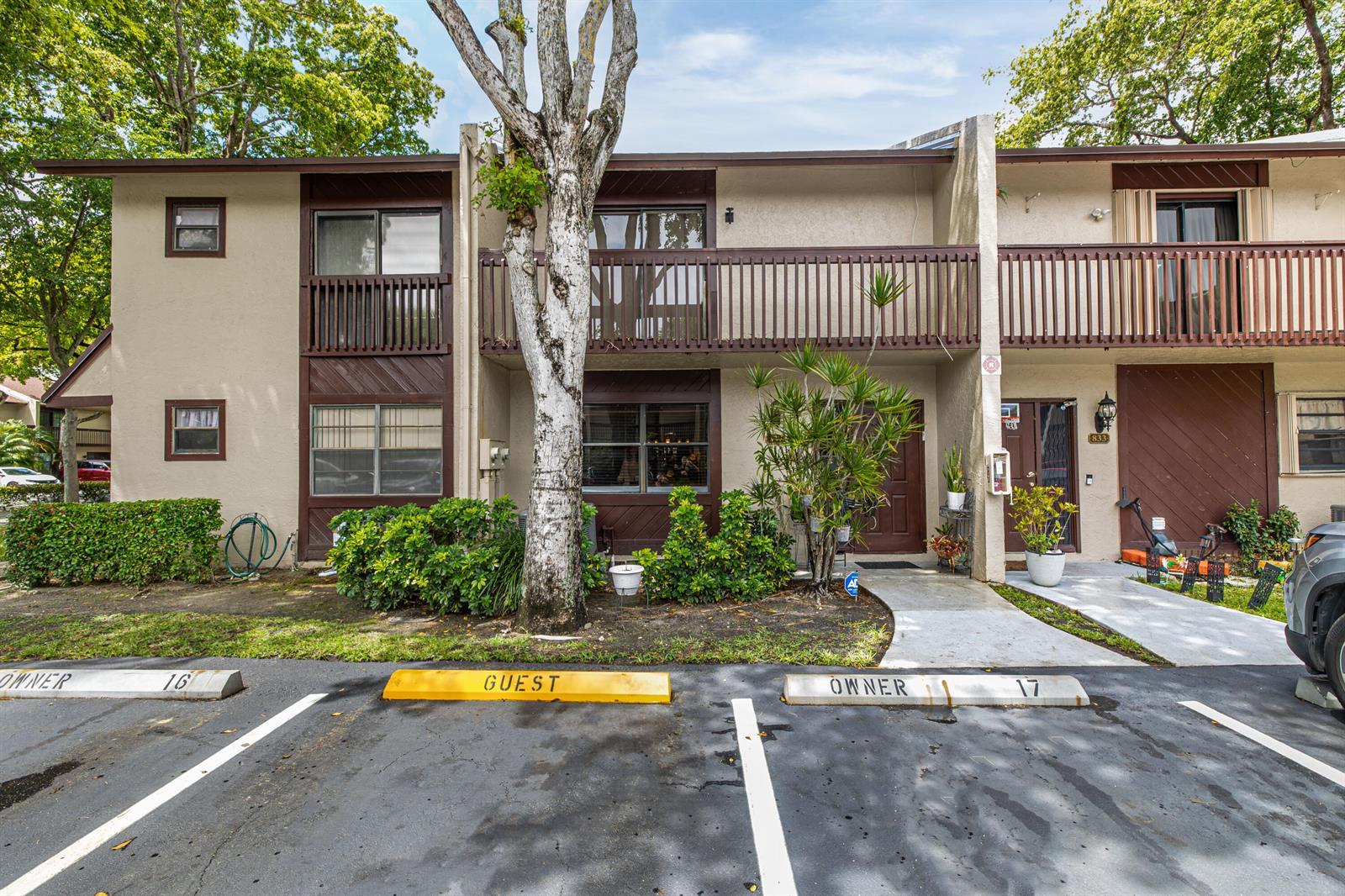837 NW 47th Street, Deerfield Beach FL 33064