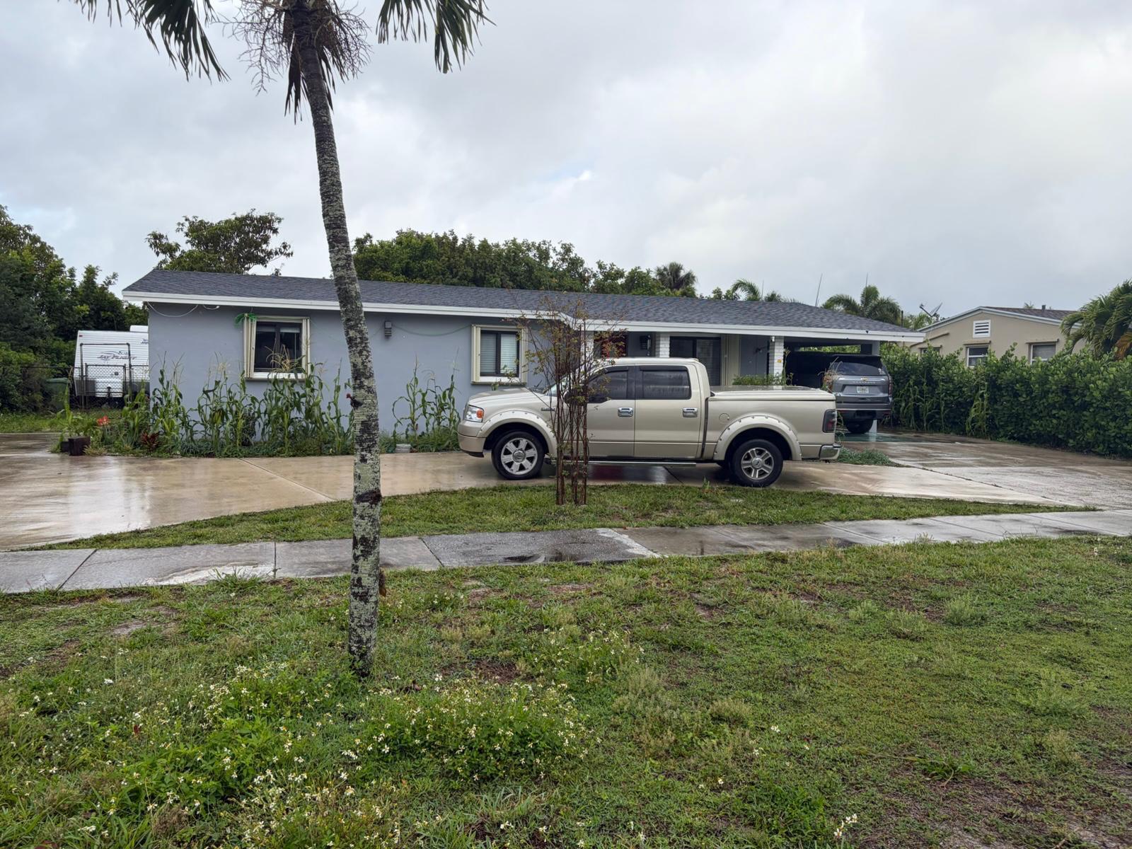 309 Davis Road, Palm Springs FL 33461 photo 4