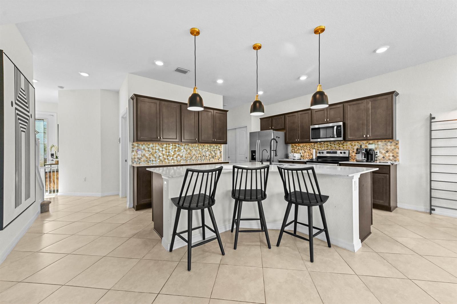 2343 Rollingwood Court, Oakland Park FL 33309 photo 5