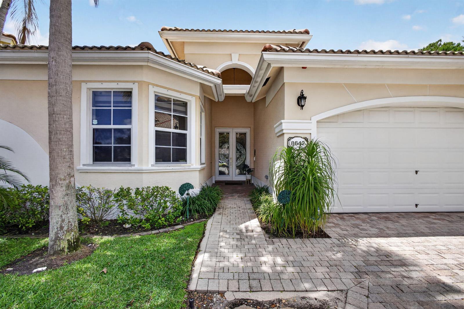 8642 Plum Cay, Royal Palm Beach FL 33411 photo 3
