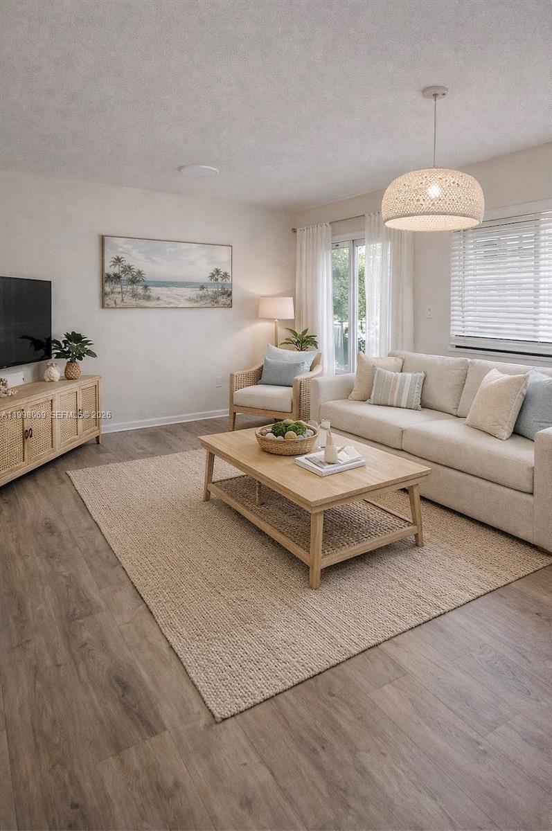5629 Taft St, Hollywood FL 33021 photo 4