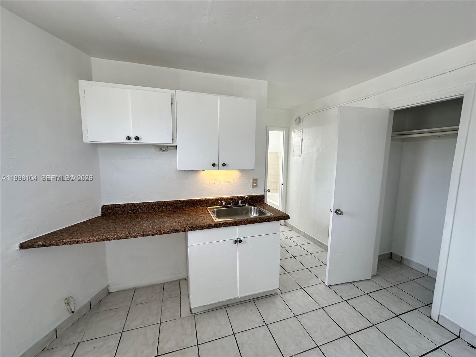 701 NW 7th Ave # 1, Hallandale Beach FL 33009 photo 3