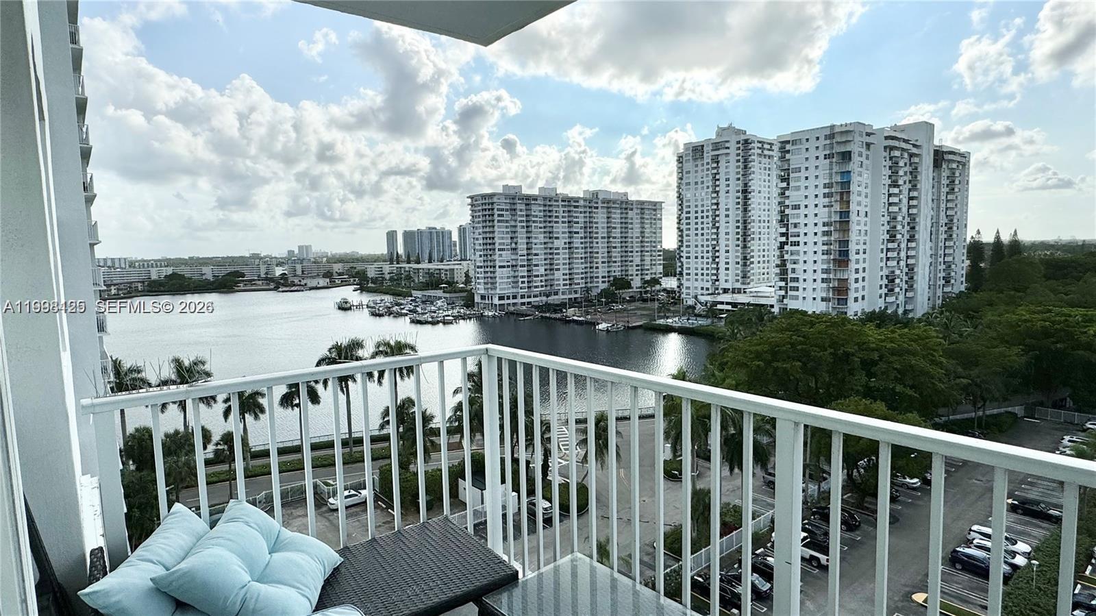 2801 NE 183rd St # 1005W, Aventura FL 33160
