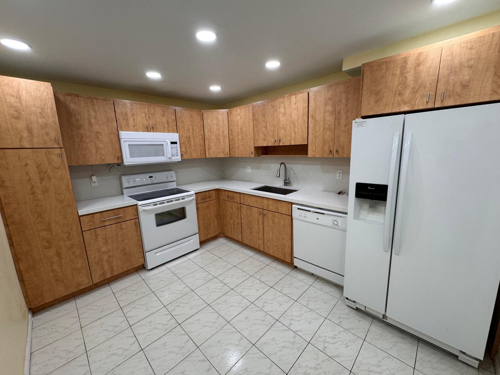 901 Cypress Terrace # 103, Pompano Beach FL 33069 photo 5
