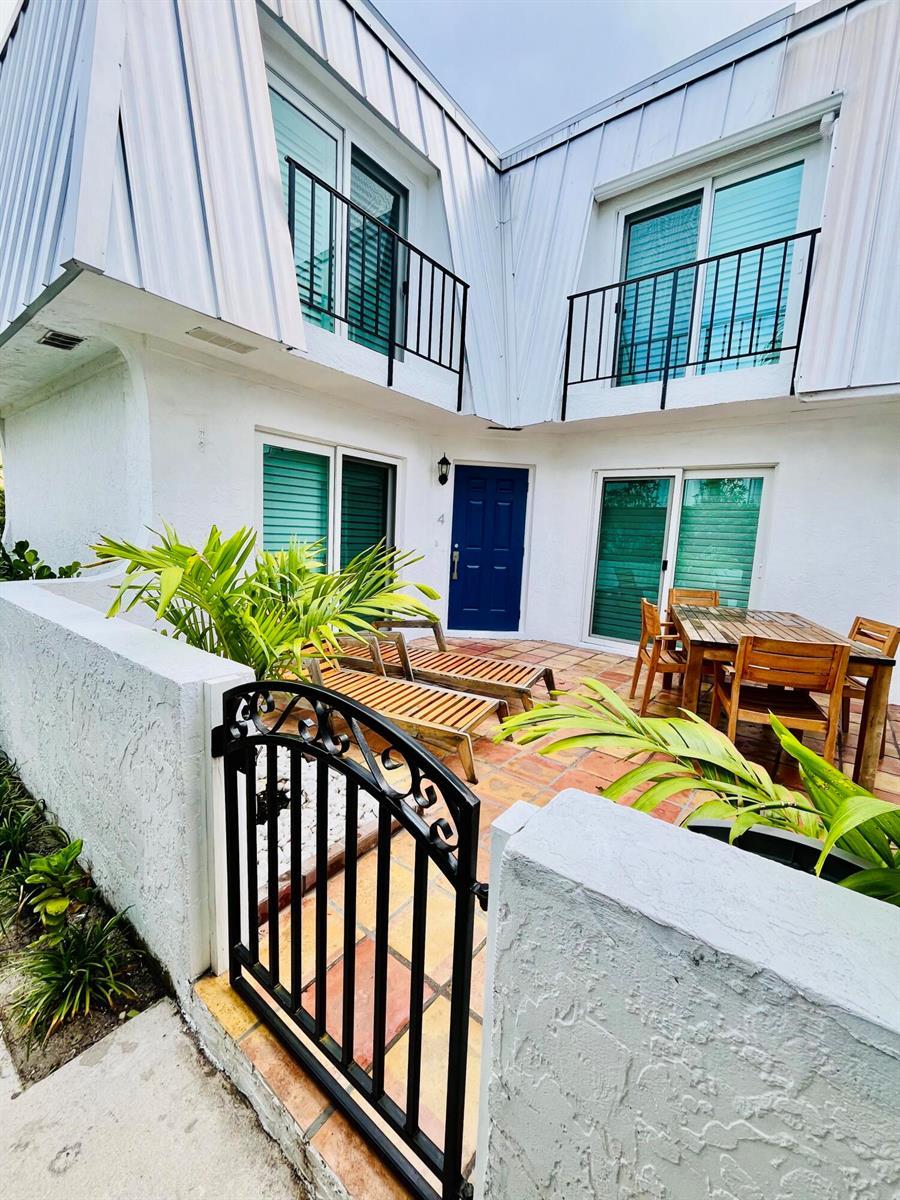 106 Linda Lane # 4, Palm Beach Shores FL 33404 photo 2