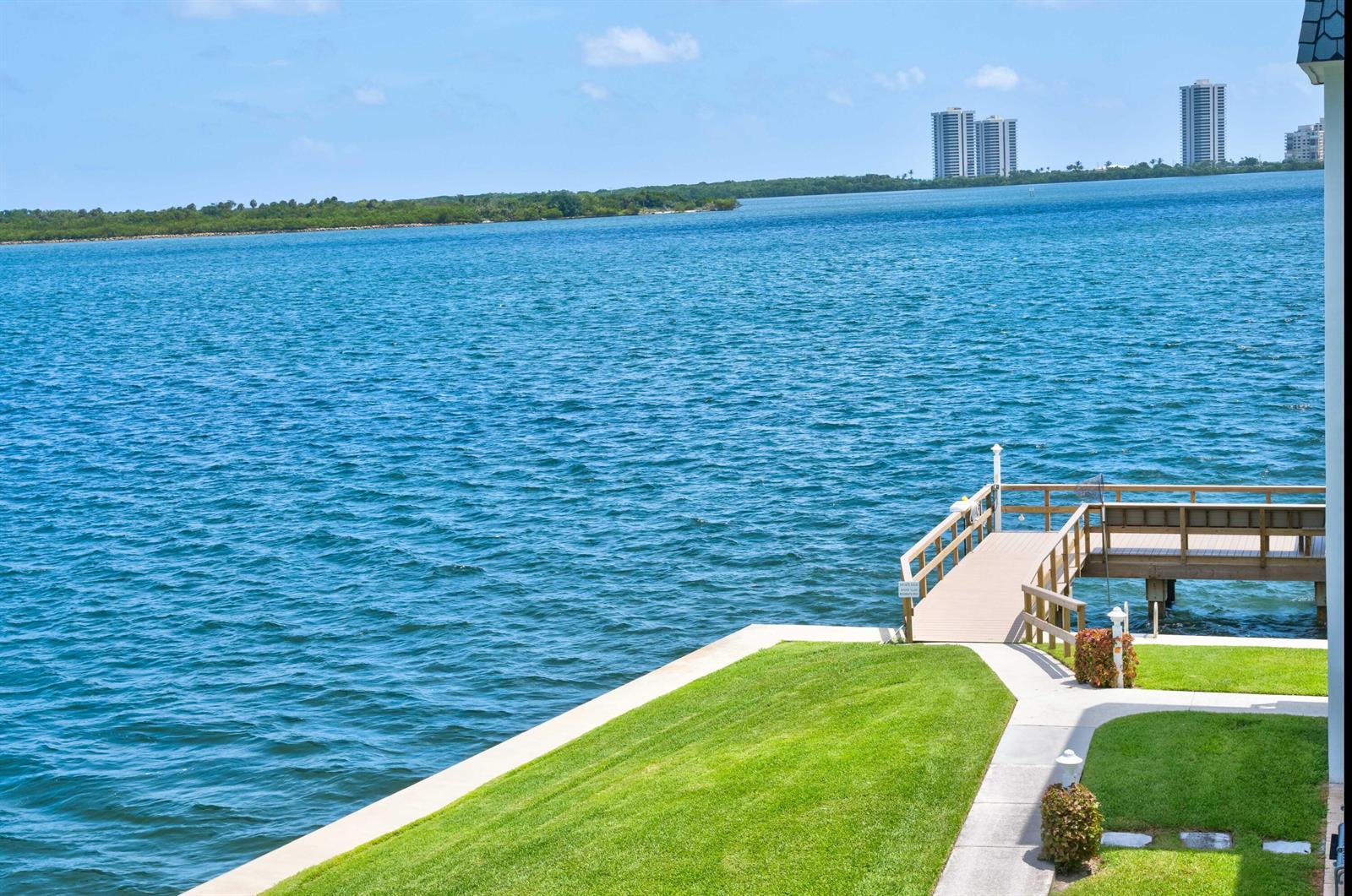 111 Shore Court # 305, North Palm Beach FL 33408 photo 2