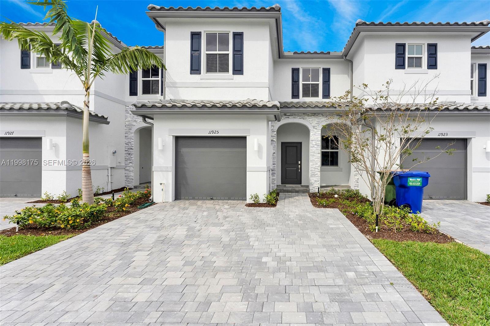 11925 NW 46th St, Coral Springs FL 33076 photo 2