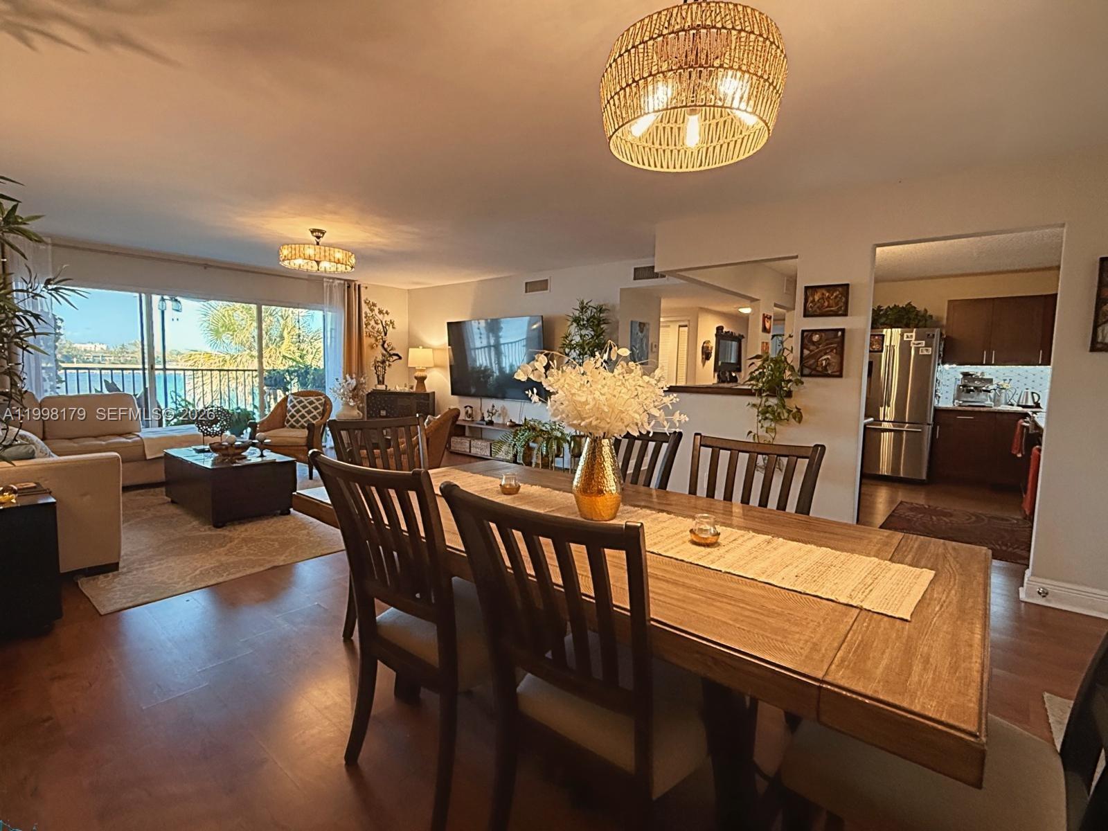 605 Ives Dairy Rd # 7, Miami FL 33179 photo 5