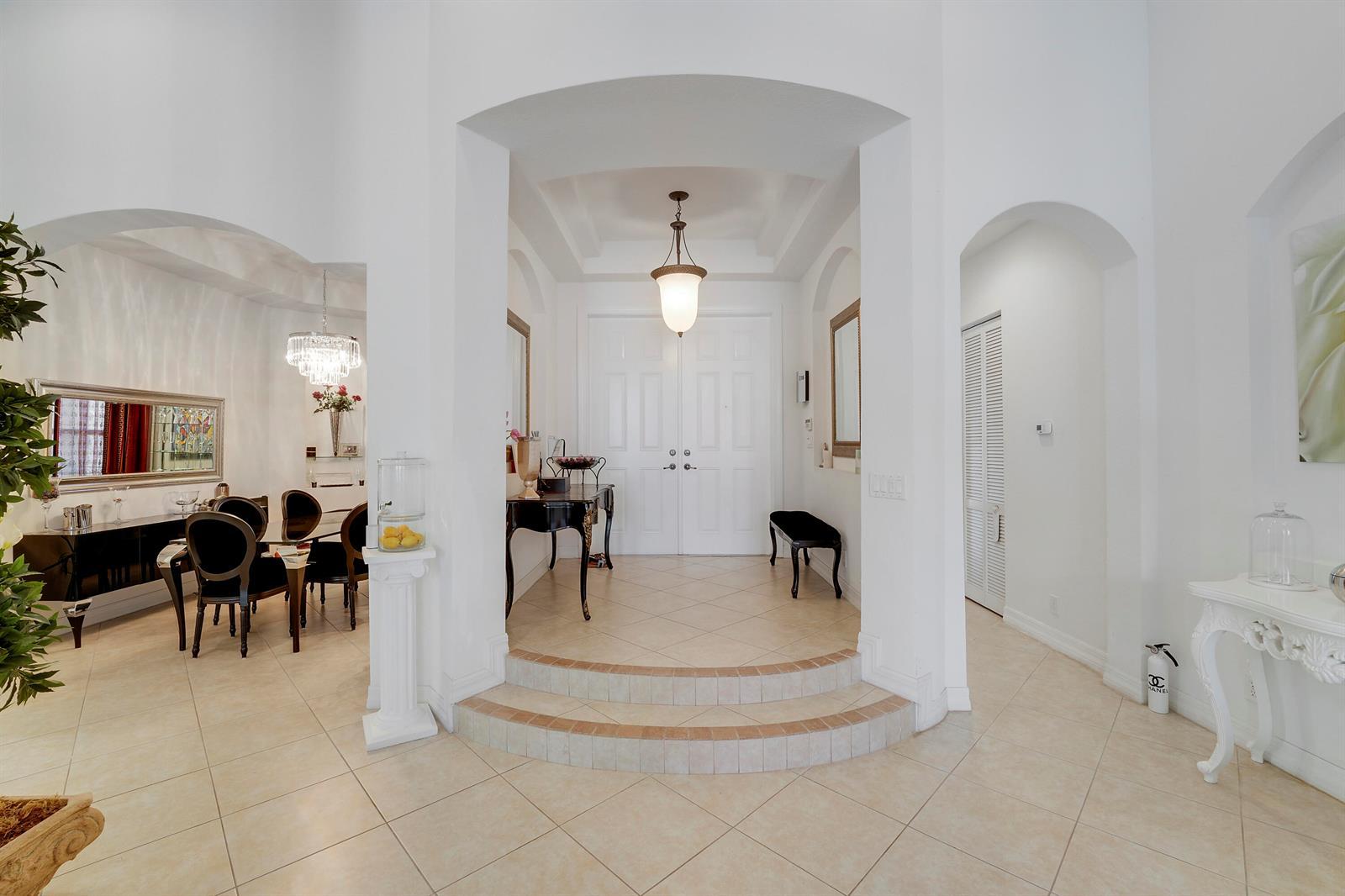 8197 Butler Greenwood Drive, West Palm Beach FL 33411 photo 5