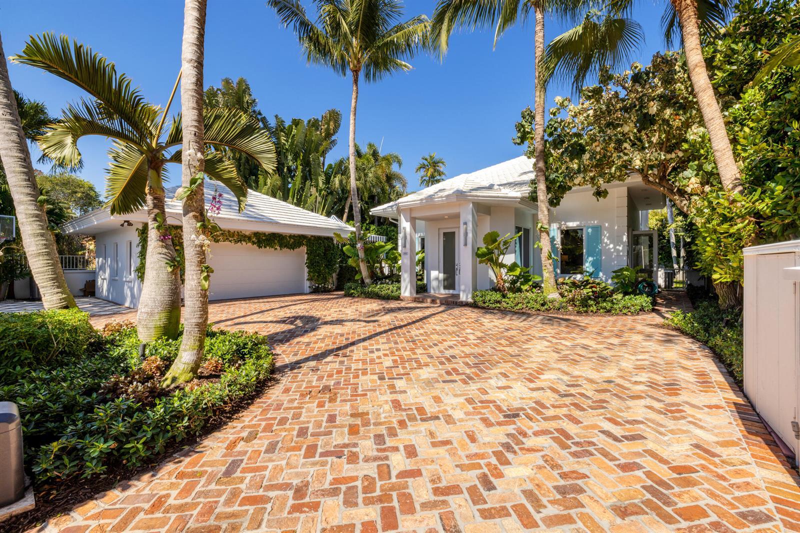 121 Seville Road, West Palm Beach FL 33405 photo 3