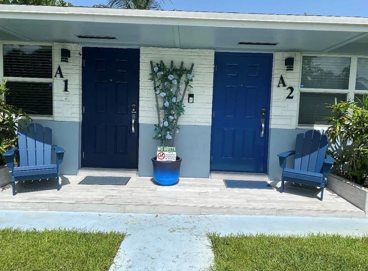 136 Akron Street # B2, FL 33461 photo 2