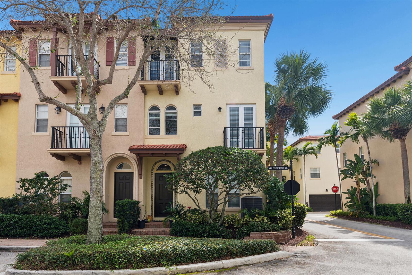 41 Via Floresta Drive, Boca Raton FL 33487