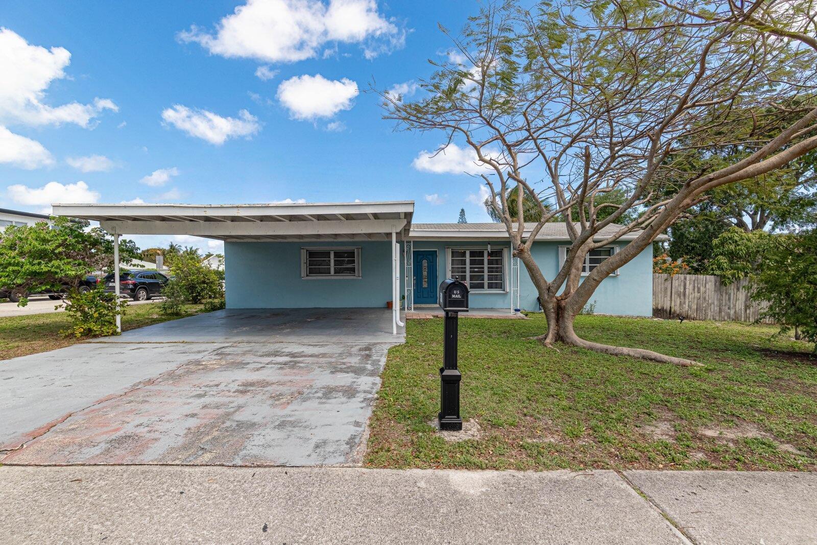 528 N A Street, FL 33460 photo 2