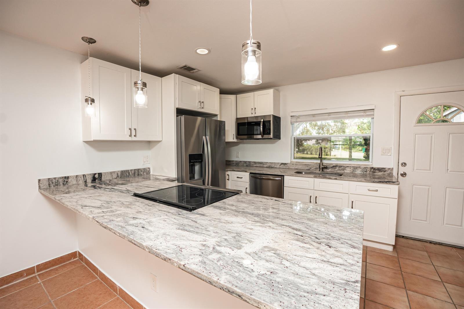 402 SW Ruffner Court, Port St. Lucie FL 34953 photo 2