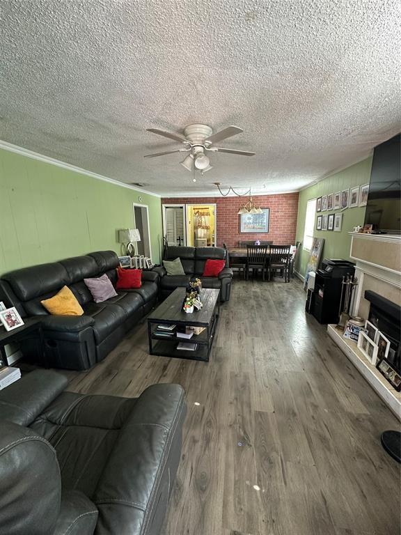 4133 NW 22nd Court, Miami FL 33142 photo 3