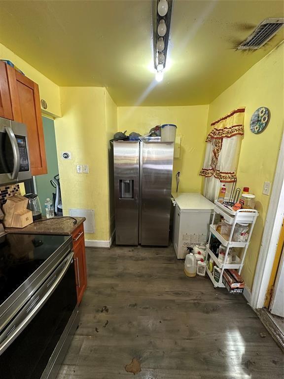 4133 NW 22nd Court, Miami FL 33142 photo 4