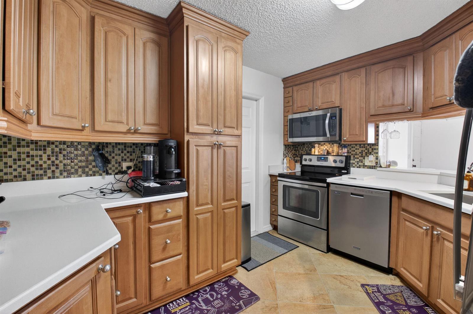 10 Vía De Casas Sur # 101, Boynton Beach FL 33426 photo 4