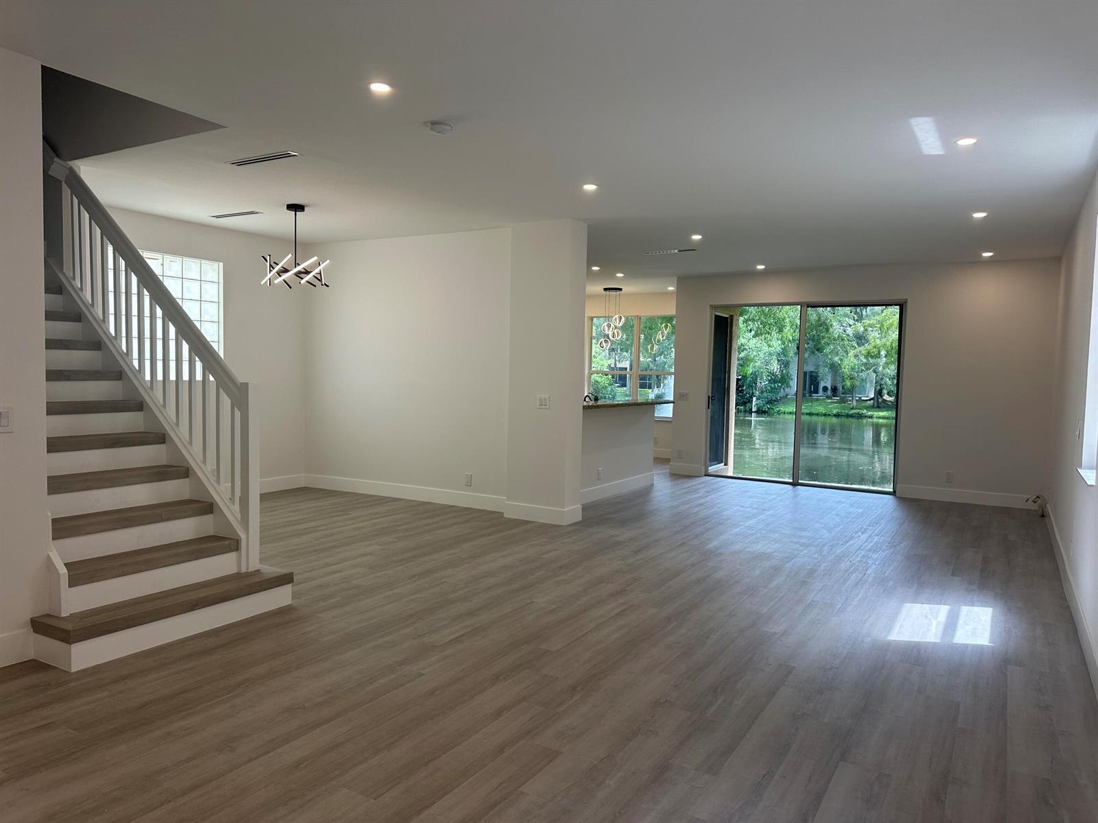 10702 NW 1st Court, Plantation FL 33324 photo 2