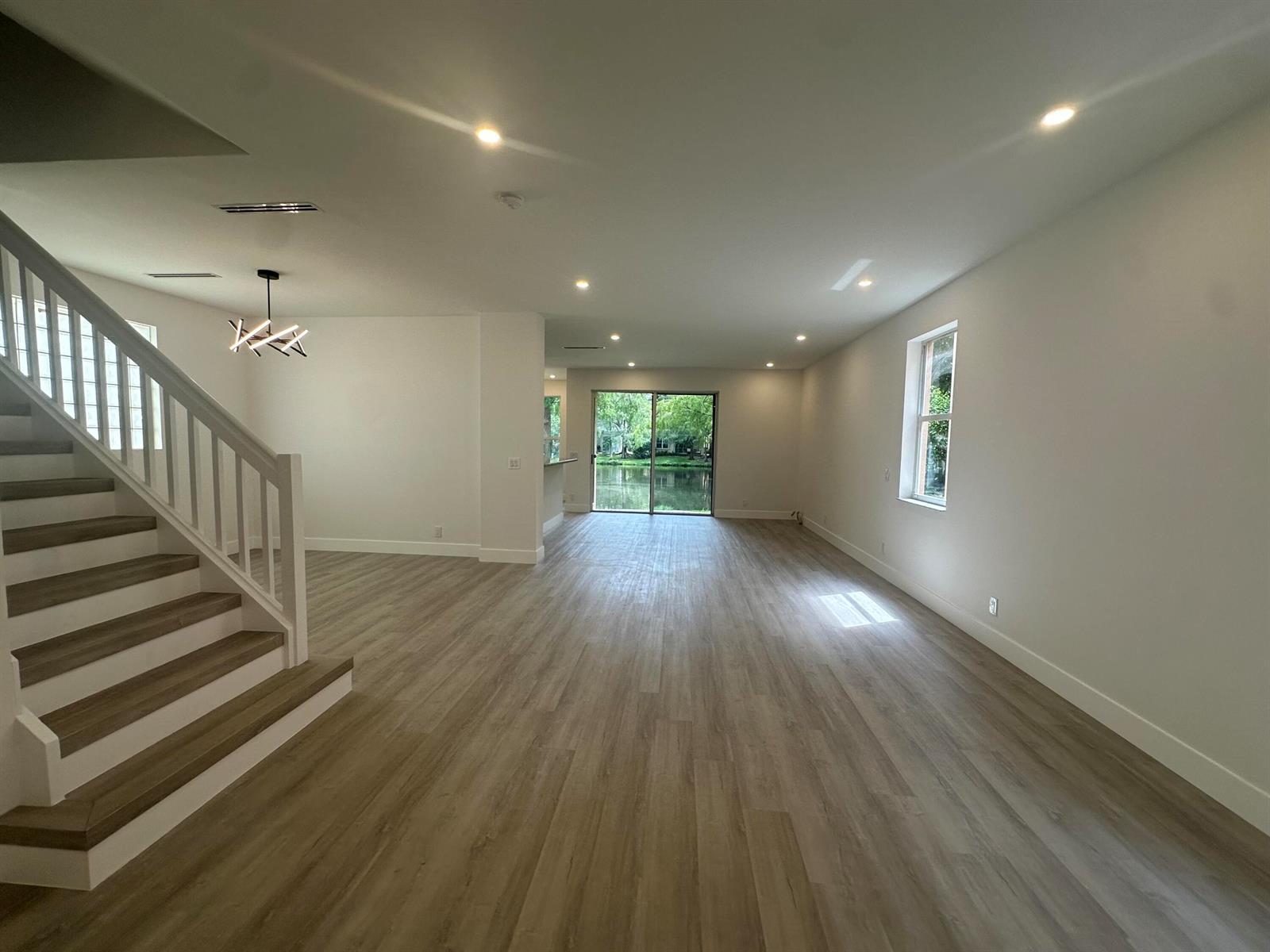 10702 NW 1st Court, Plantation FL 33324
