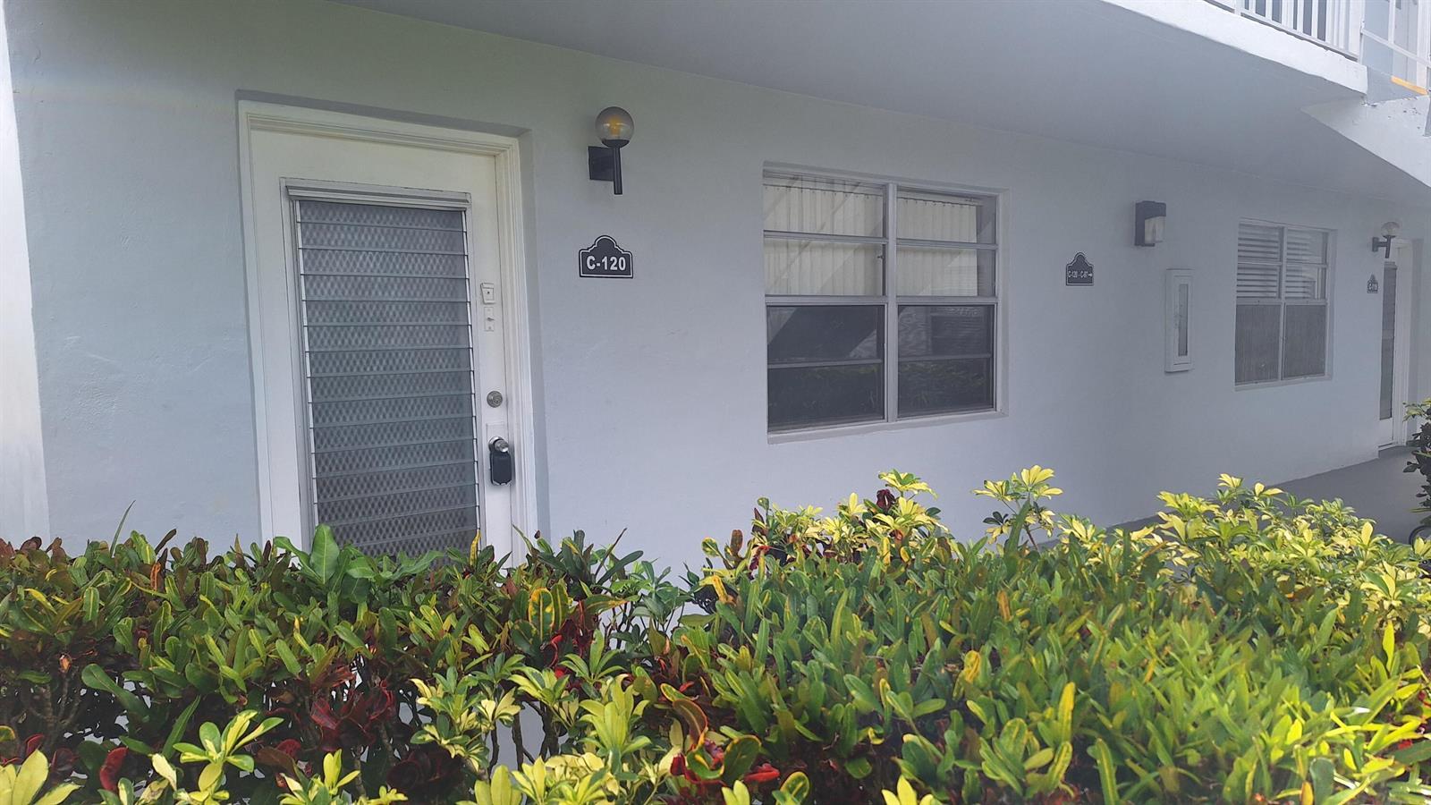 120 Normandy # C, Delray Beach FL 33484 photo 2