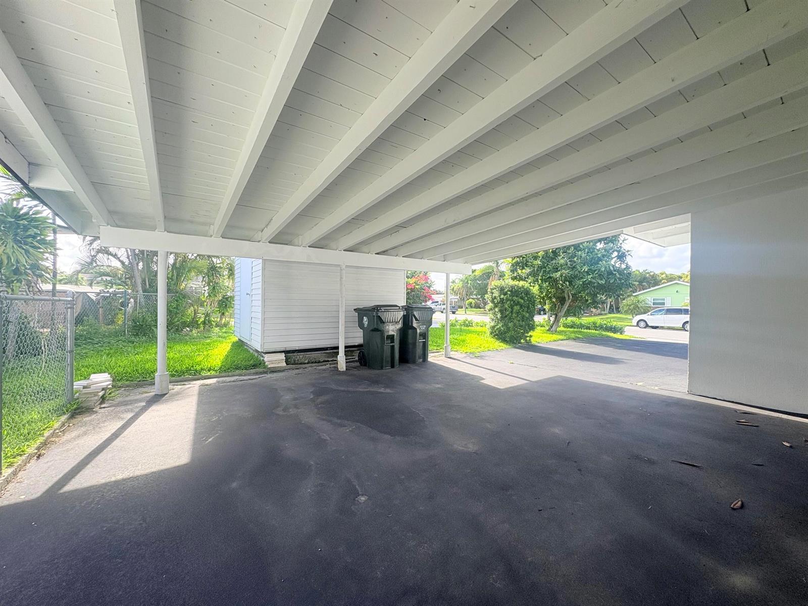 1319 Crest Drive, FL 33461 photo 3