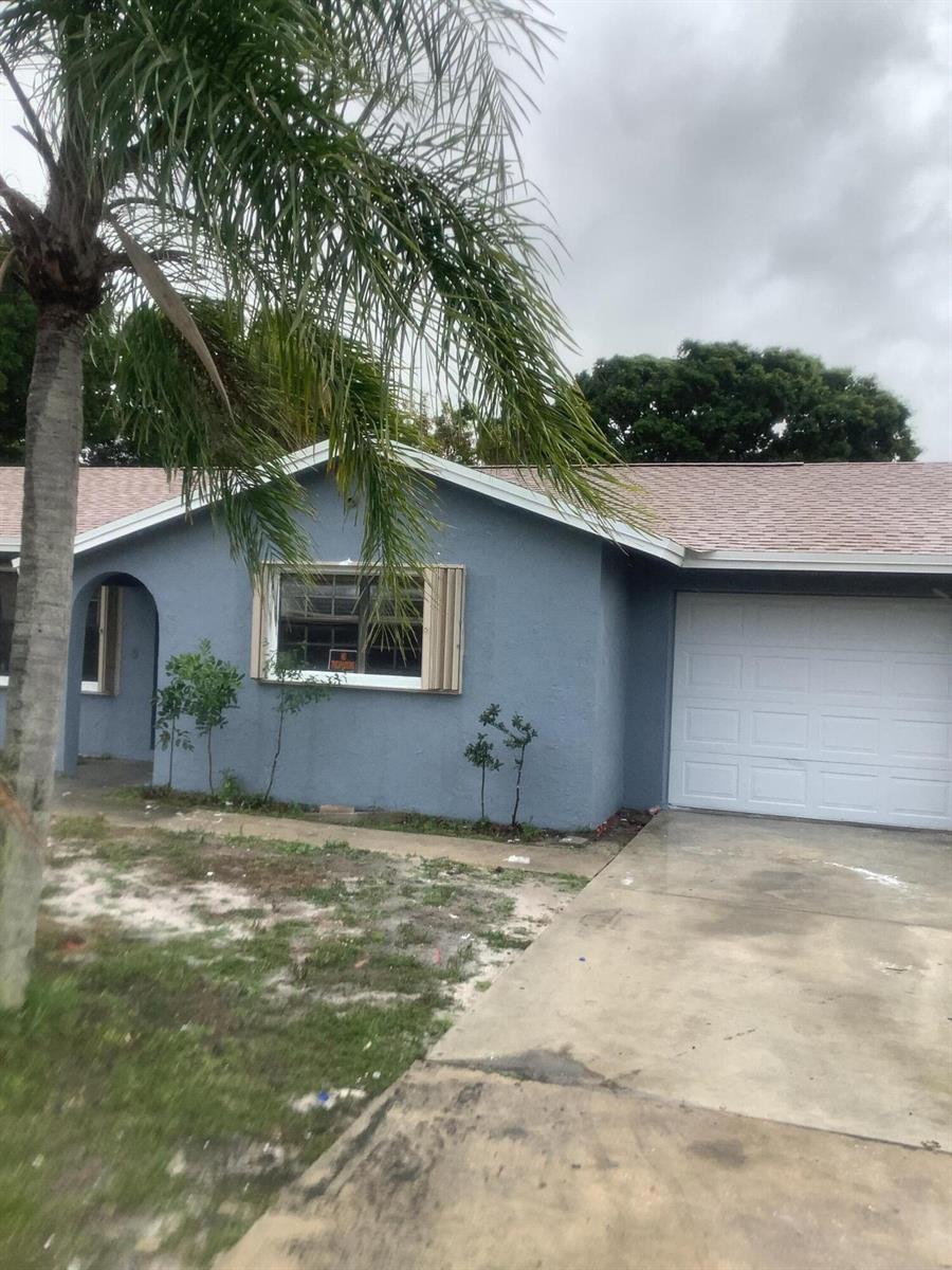 3209 Jersey Court, Fort Pierce FL 34947 photo 4
