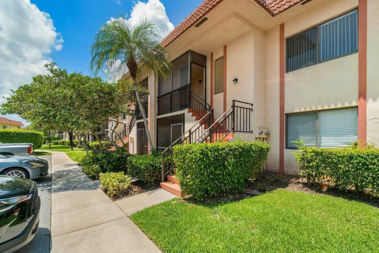 341 Lakeview Drive # 203, Weston FL 33326 photo 2