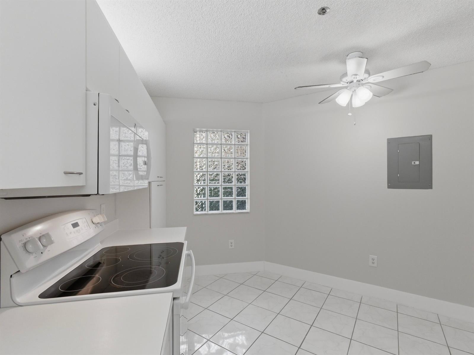 5265 Brisata Circle # P, Boynton Beach FL 33437 photo 2