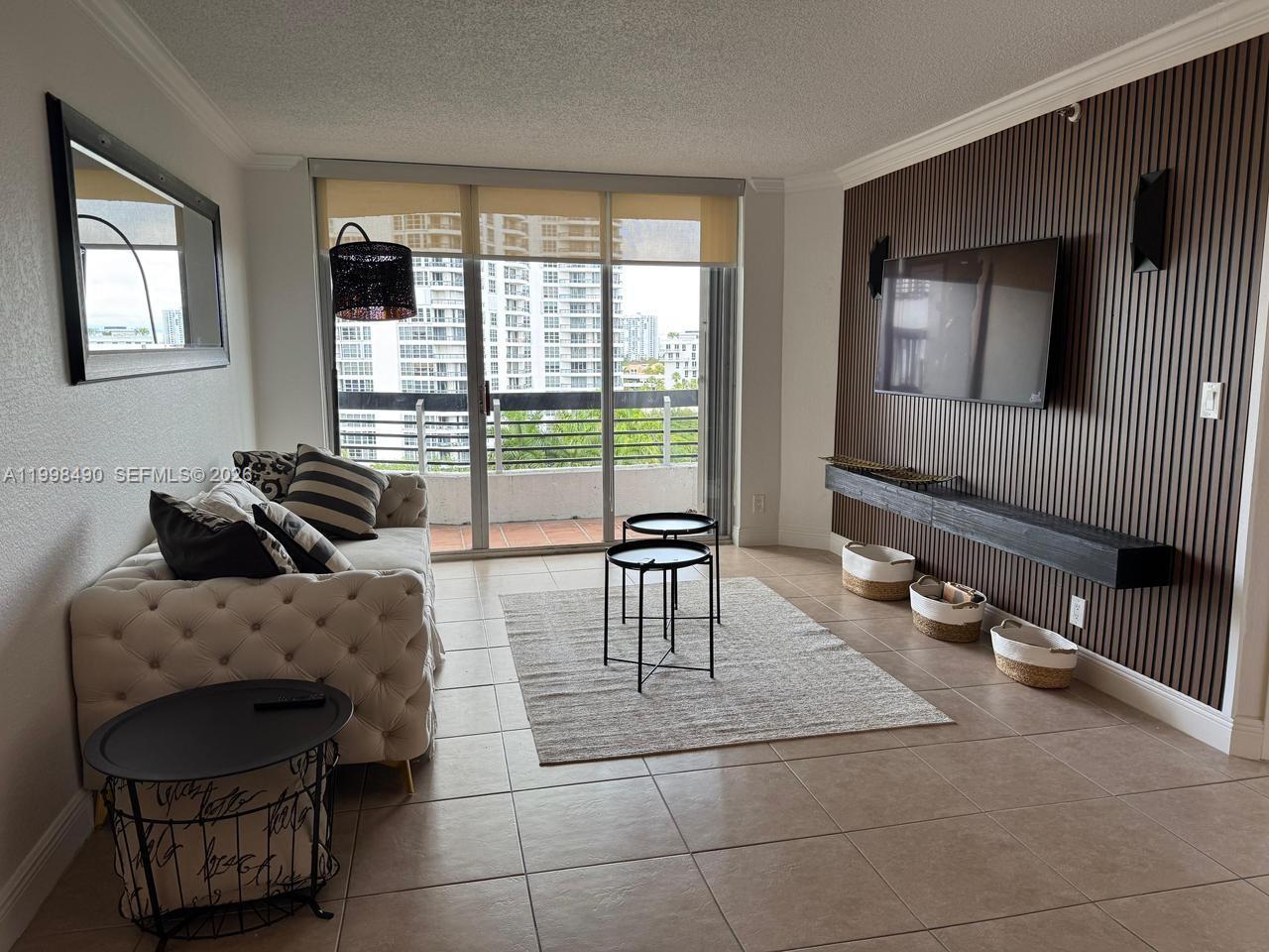 3600 Mystic Pointe Dr # 910, Aventura FL 33180 photo 2