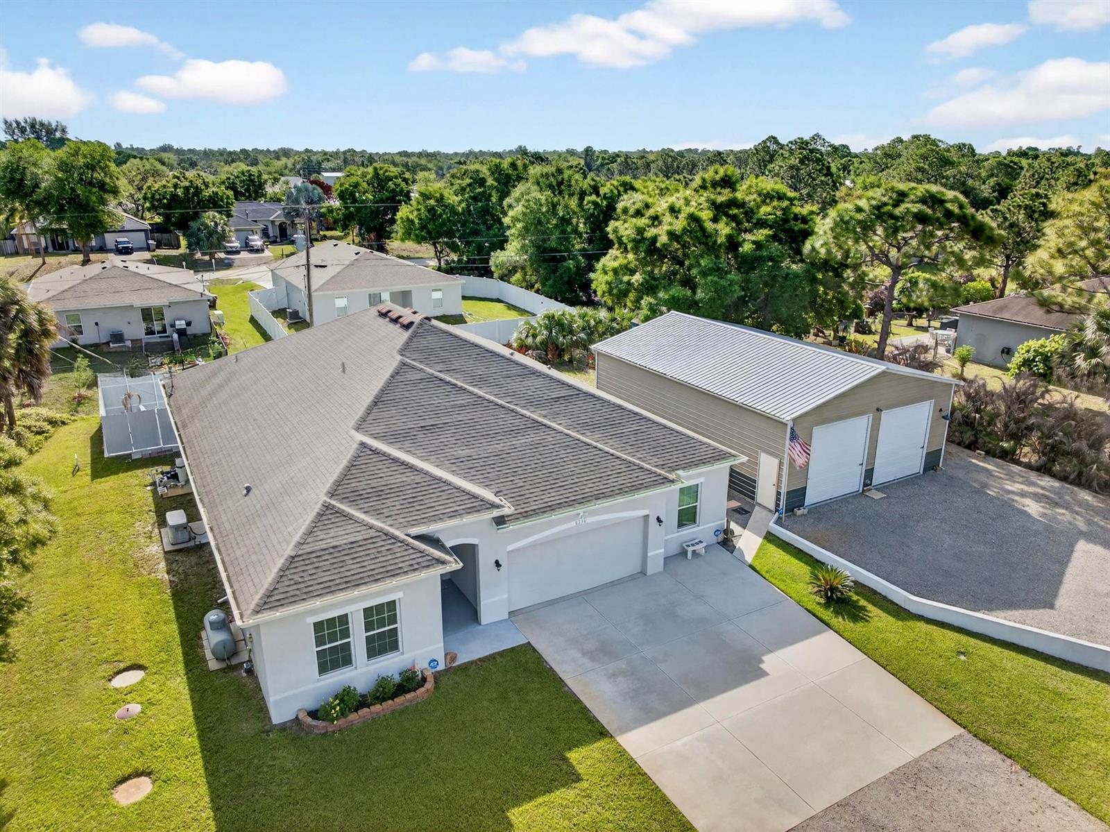 8236 100th Avenue, Vero Beach FL 32967 photo 2