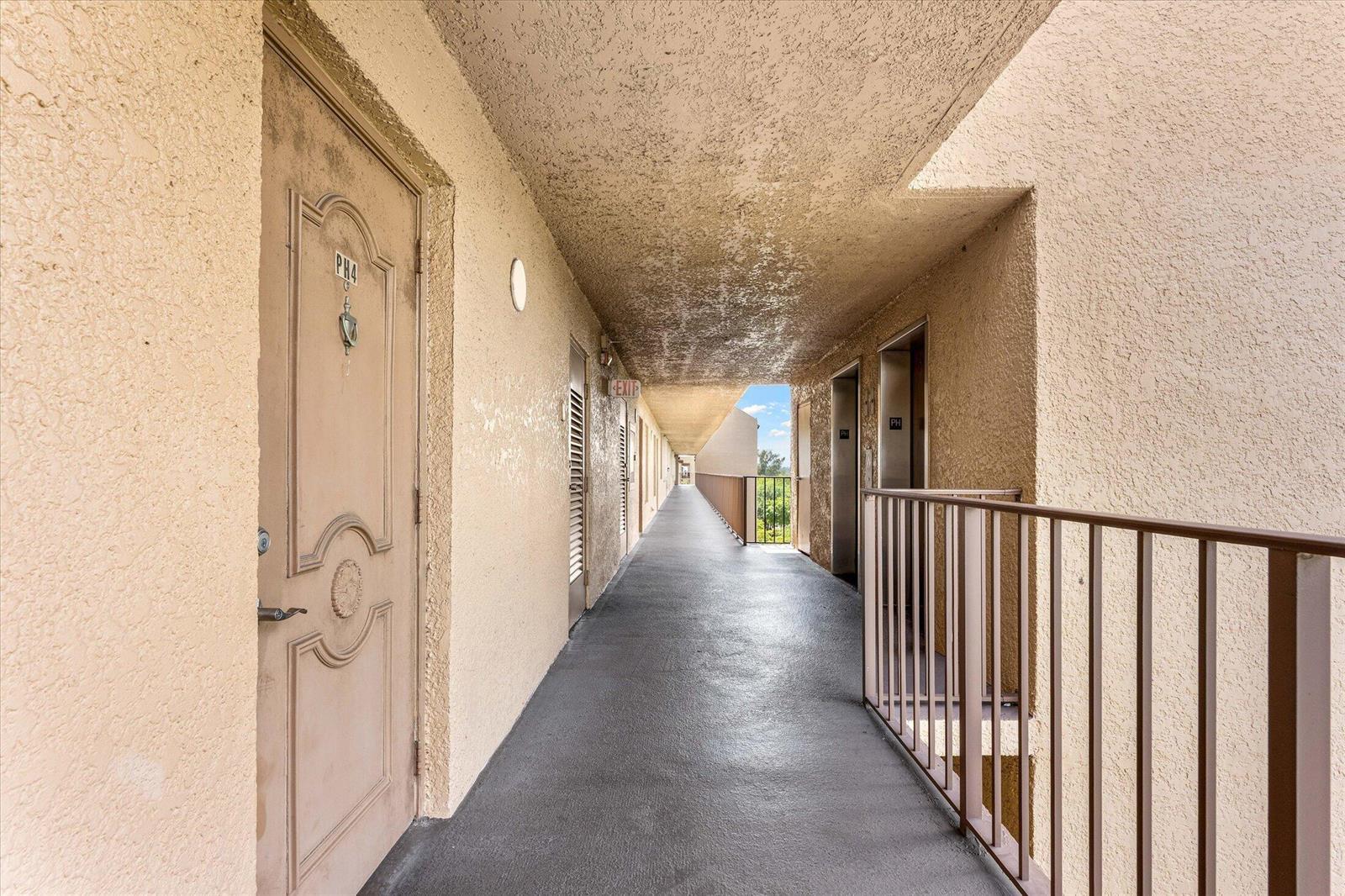 4570 NW 18th Avenue # 704, Deerfield Beach FL 33064 photo 3