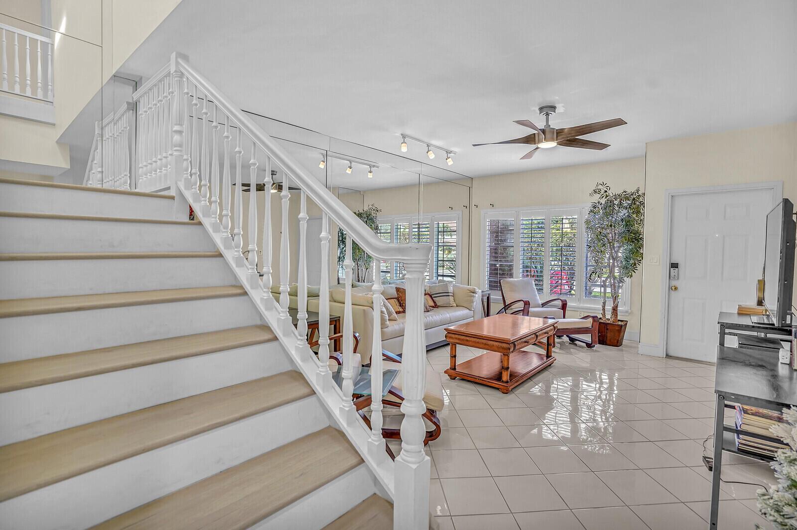 584 SE 20th Avenue # 2, Deerfield Beach FL 33441 photo 4