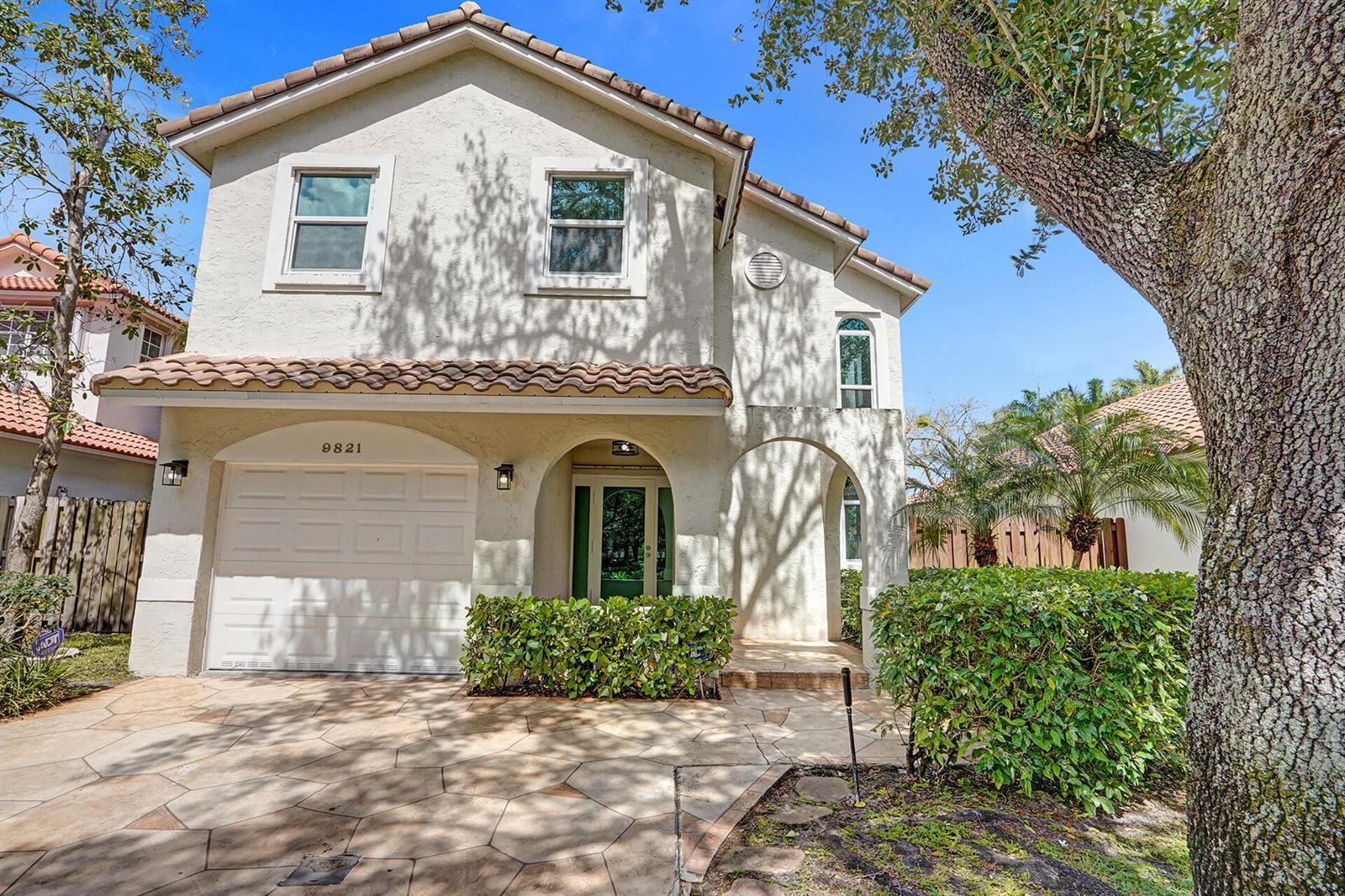 9821 NW 5th Place, Plantation FL 33324