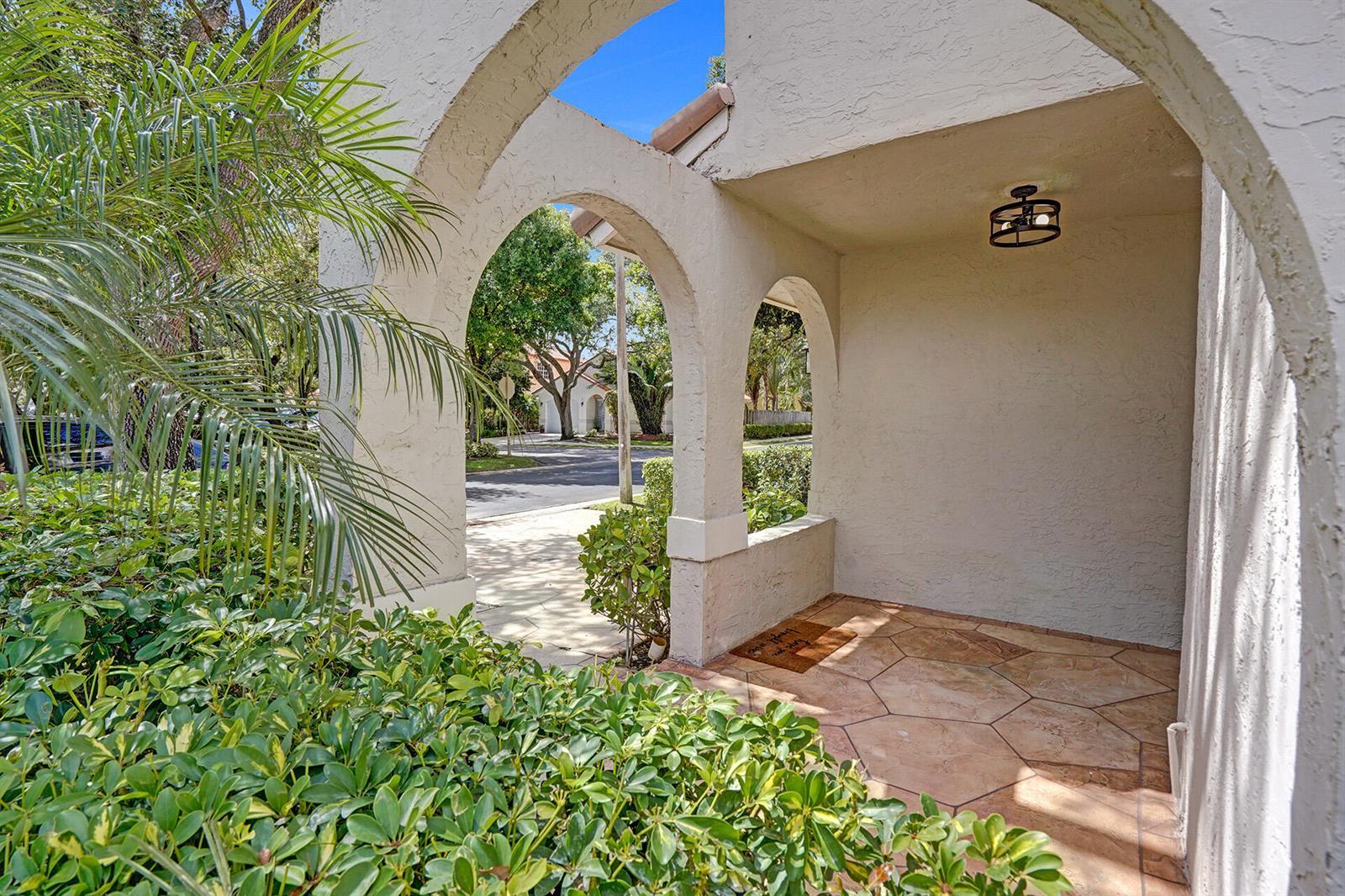 9821 NW 5th Place, Plantation FL 33324 photo 4