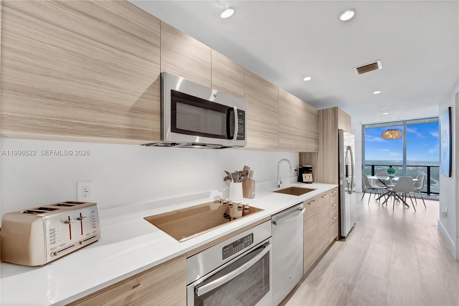 121 NE 34th St # 2815, Miami FL 33137 photo 4