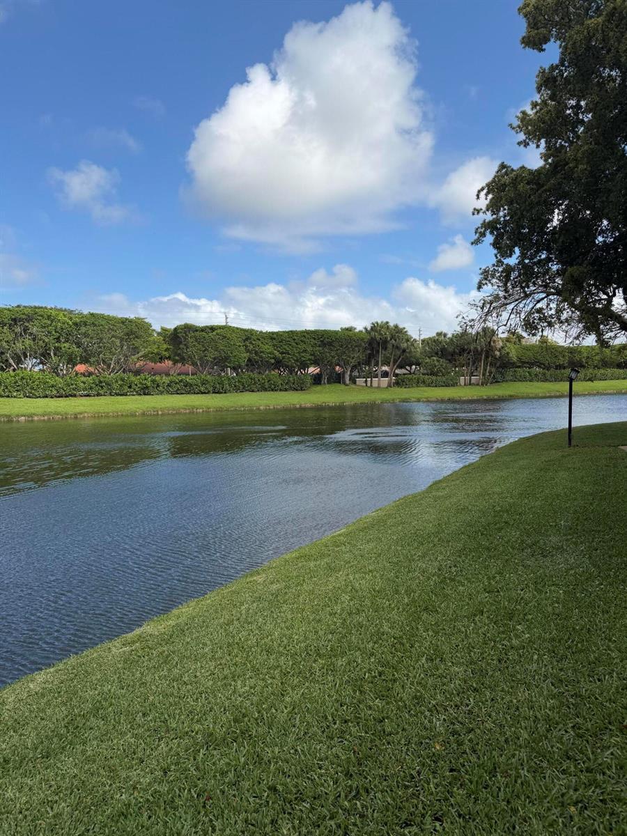 13811 Oneida Drive # H2, Delray Beach FL 33446 photo 2
