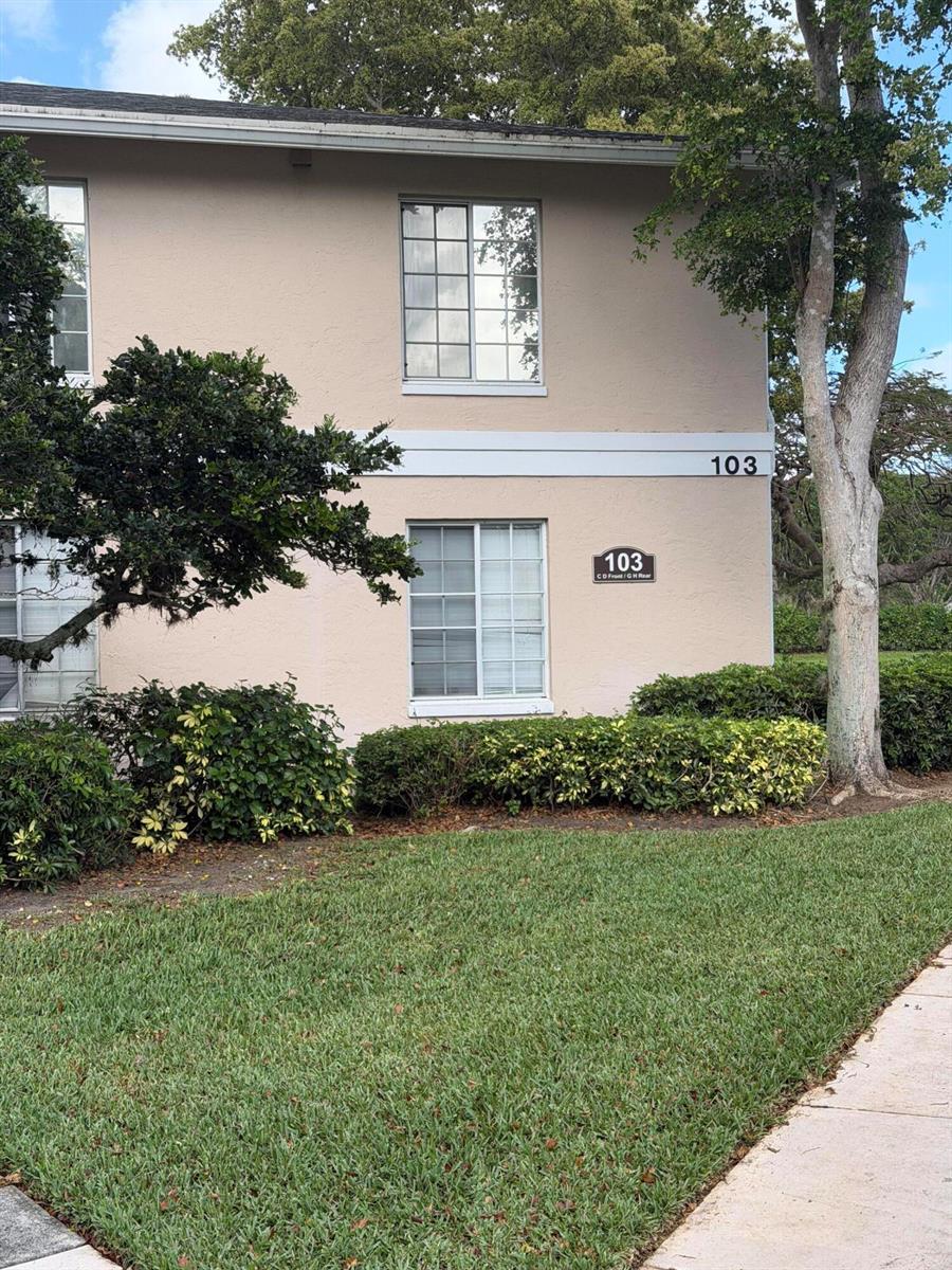 13811 Oneida Drive # H2, Delray Beach FL 33446