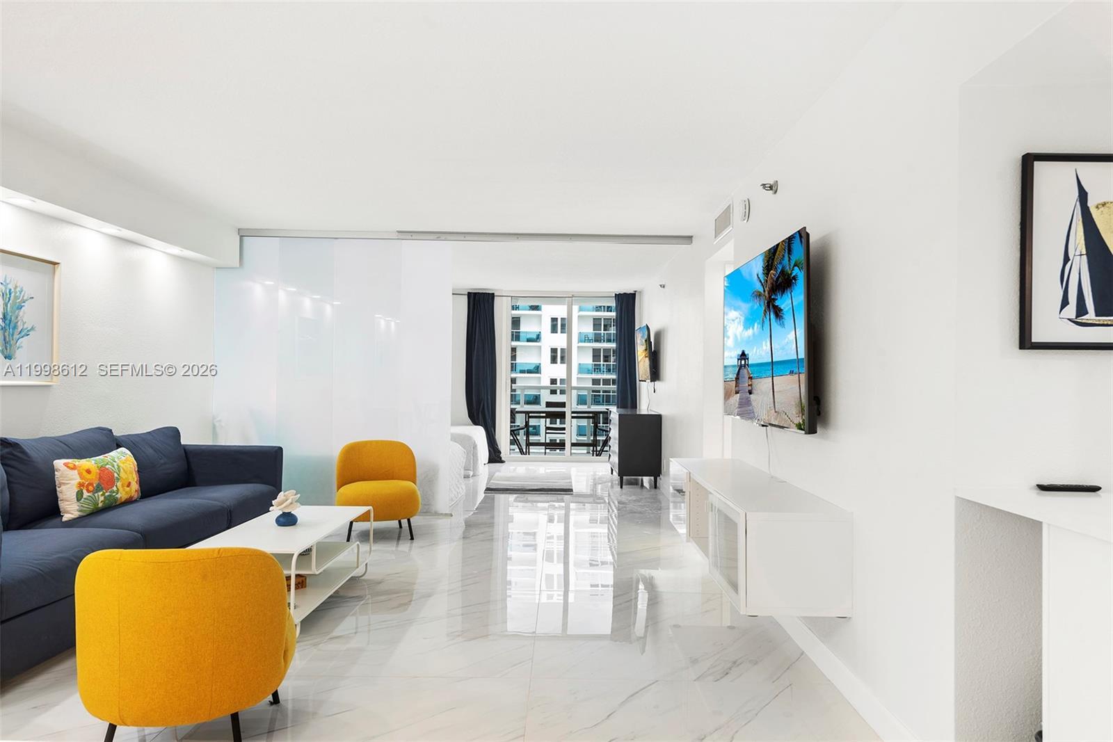 2401 Collins Ave # 1007, Miami Beach FL 33140 photo 2