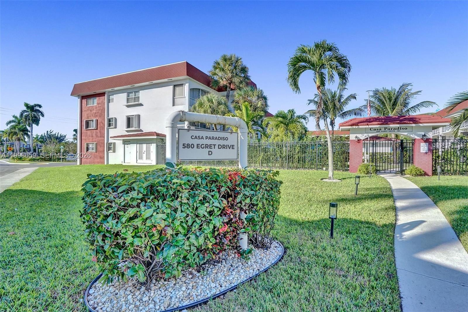 580 Egret Dr # 212, Hallandale Beach FL 33009 photo 3
