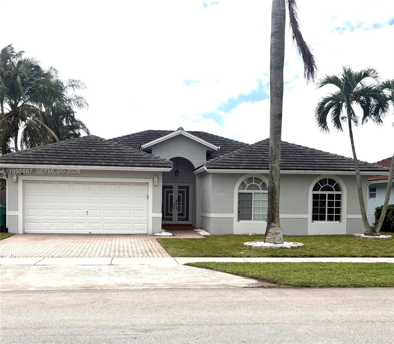 Miami, FL 33187 photo 2