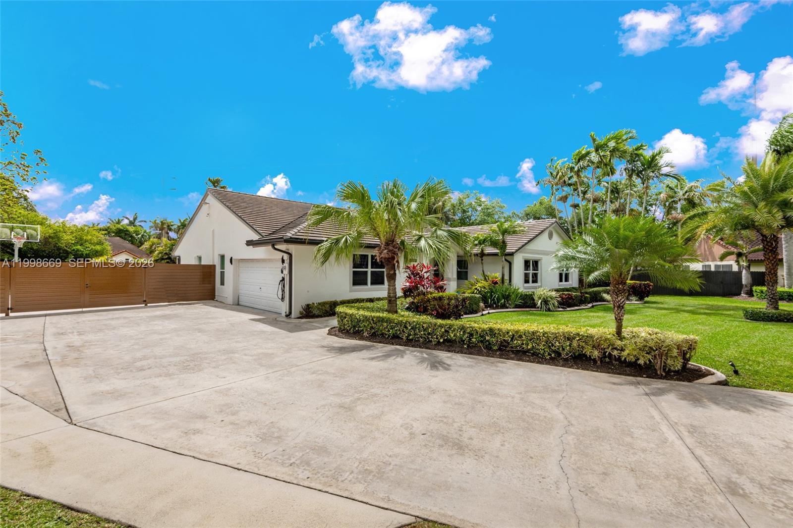 15139 SW 153rd Ct, Miami FL 33196 photo 5
