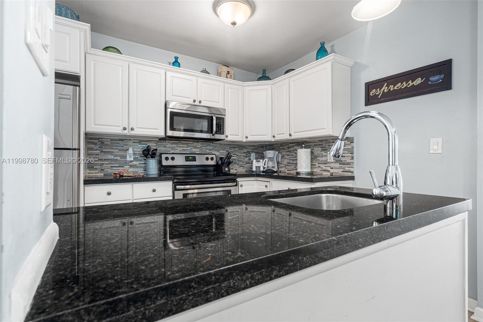 2033 NE 33rd Ave # 2, Fort Lauderdale FL 33305 photo 2