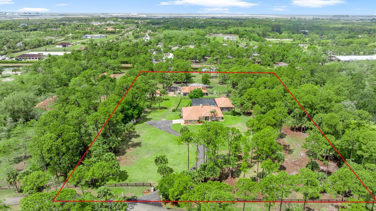 2559 Palm Deer Drive, Loxahatchee FL 33470 photo 3
