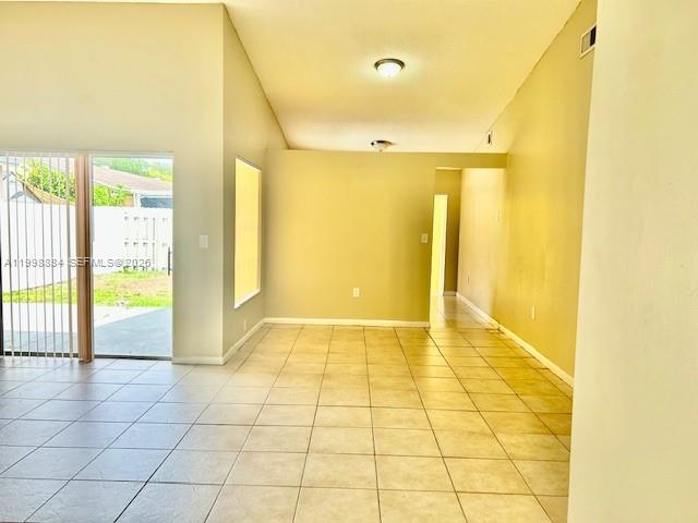 19922 NW 67th Pl, Hialeah FL 33015 photo 5