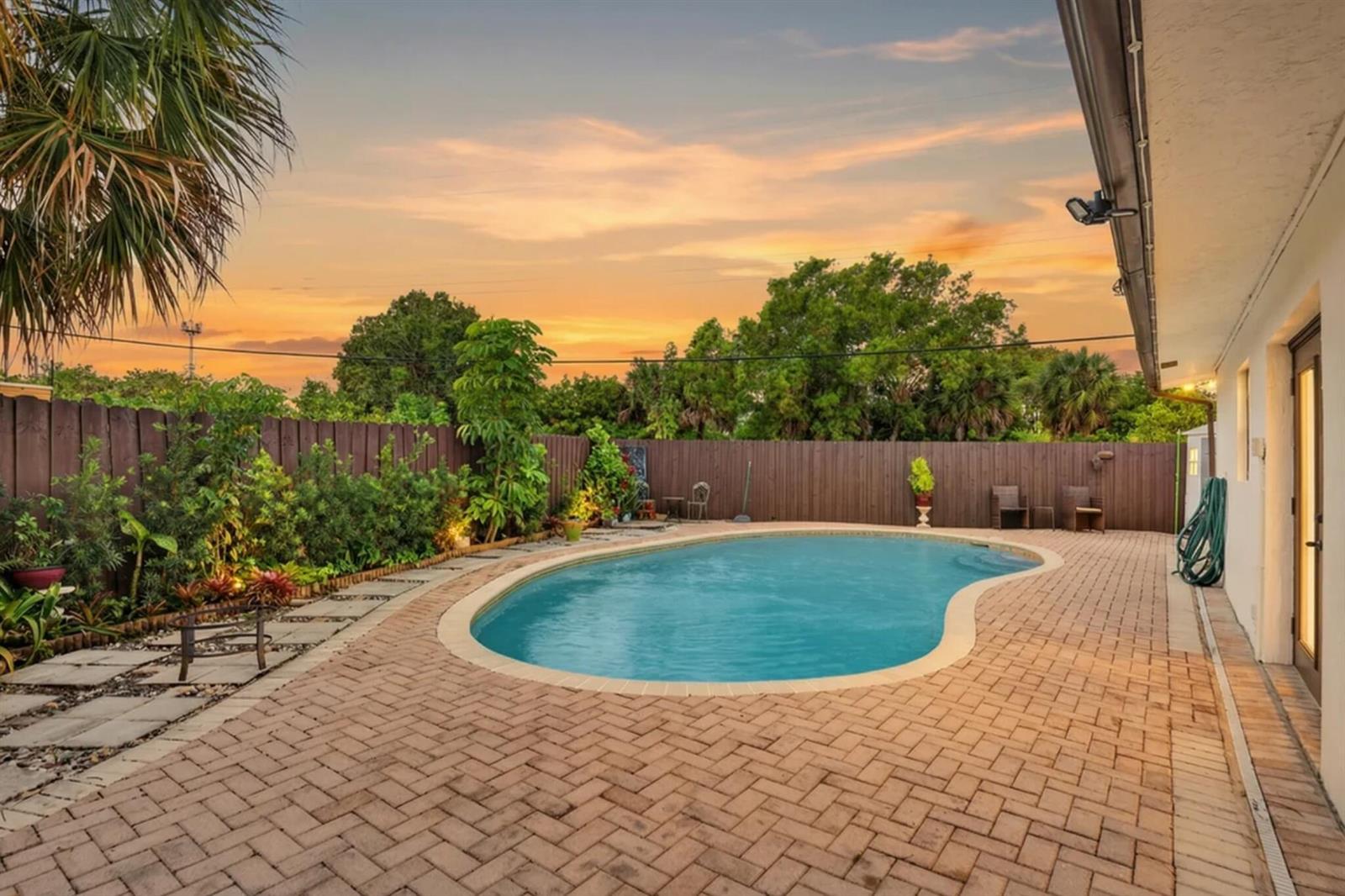 5051 NE 6th Avenue, Deerfield Beach FL 33064 photo 4