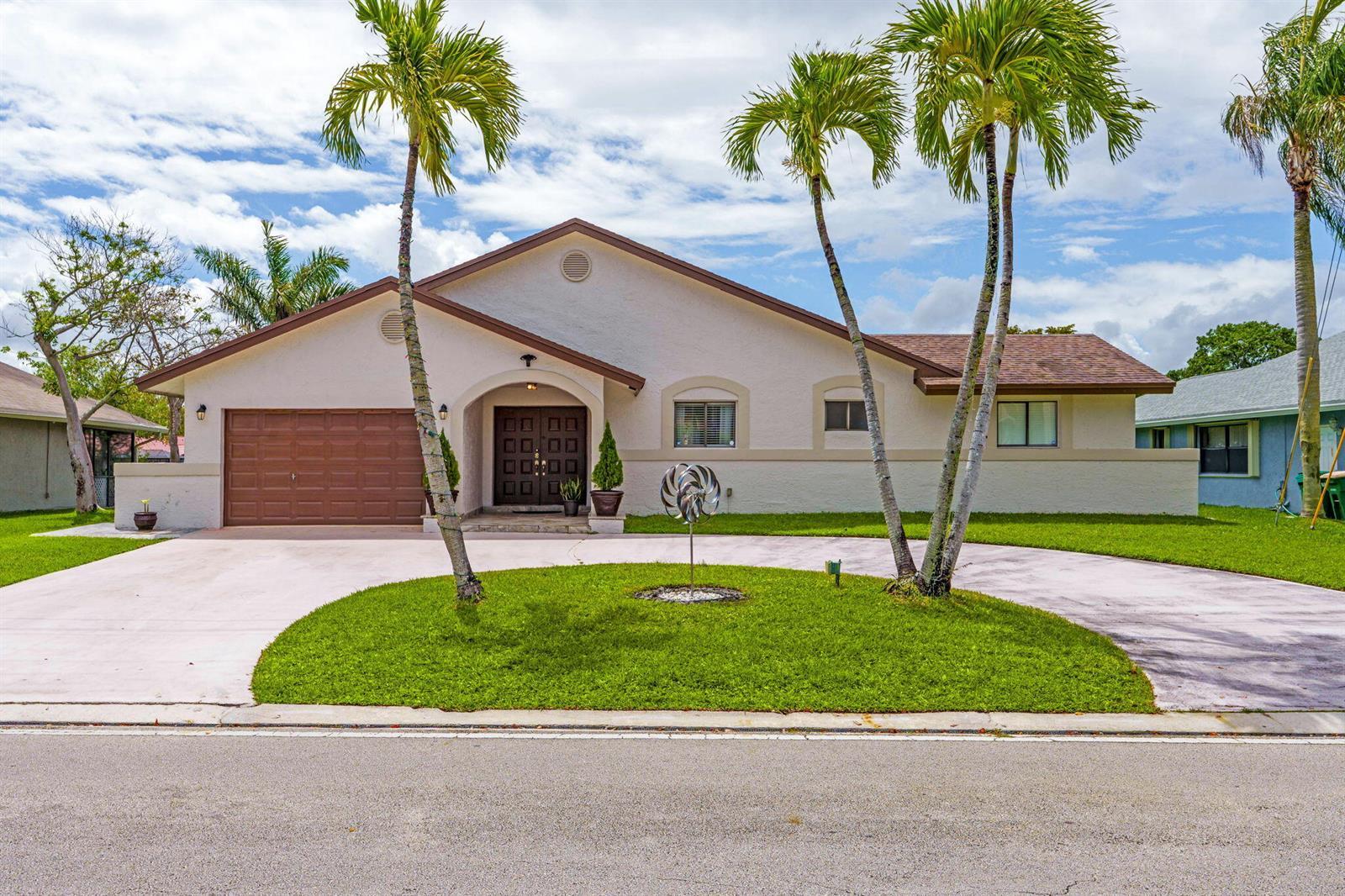 10218 NW 71st Place, Tamarac FL 33321 photo 2
