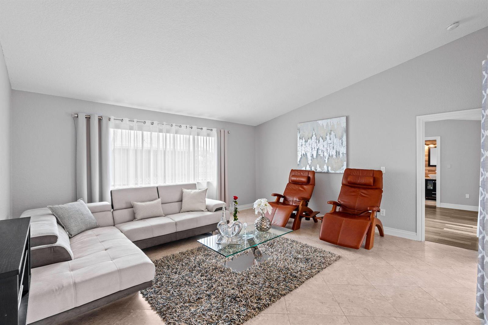 10218 NW 71st Place, Tamarac FL 33321 photo 5