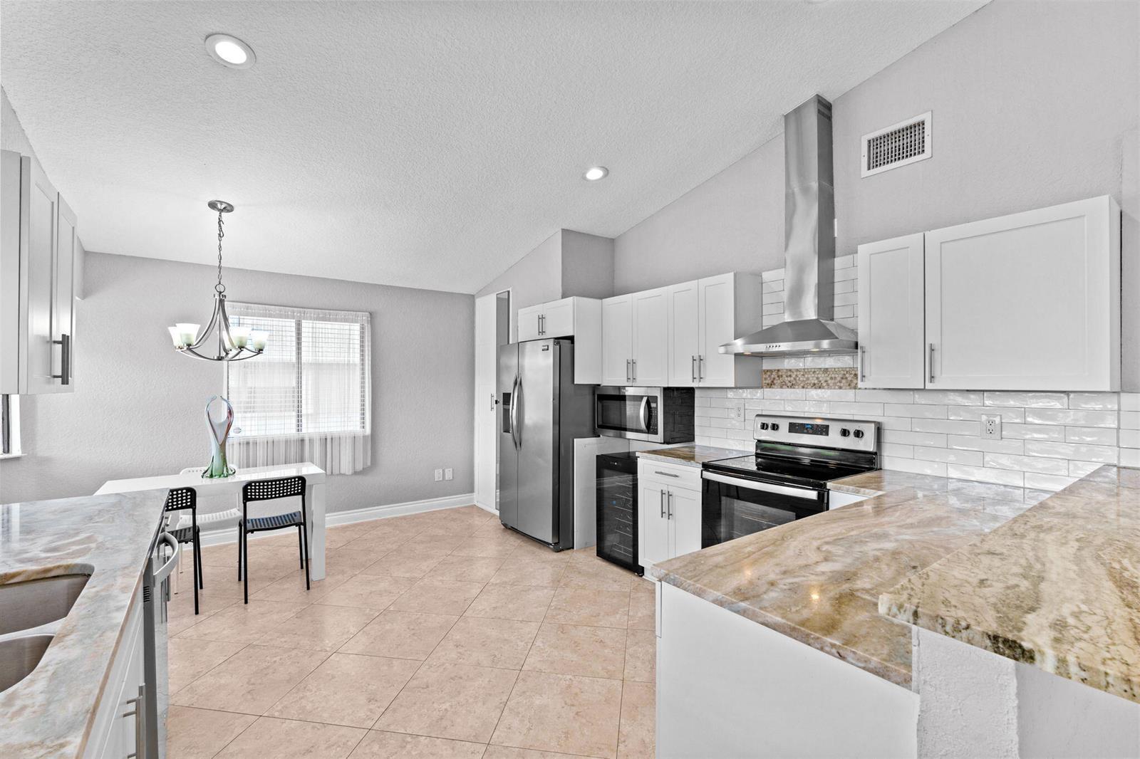 10218 NW 71st Place, Tamarac FL 33321 photo 4